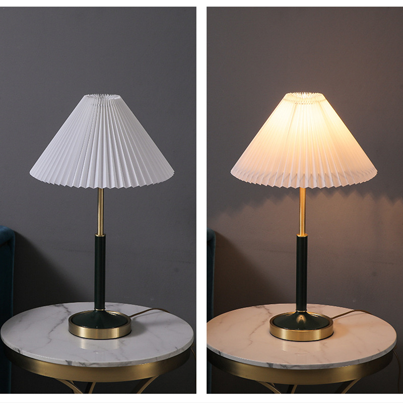 Fluted side table lamp