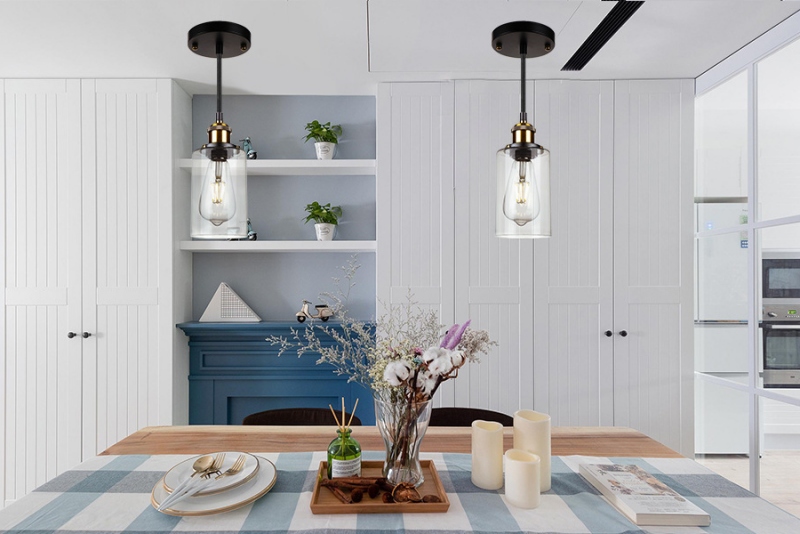 Small pendant light over dining table