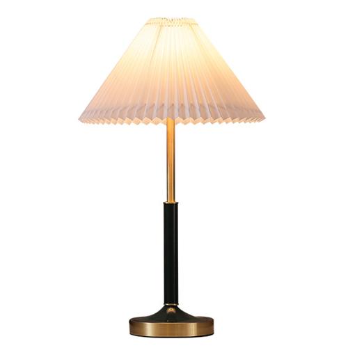 Table lamp with pleated shade